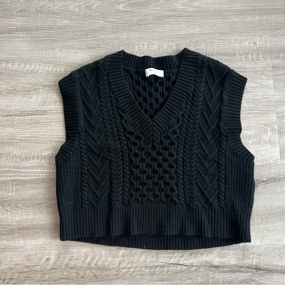 Black Cable Knit Sleeveless Sweater